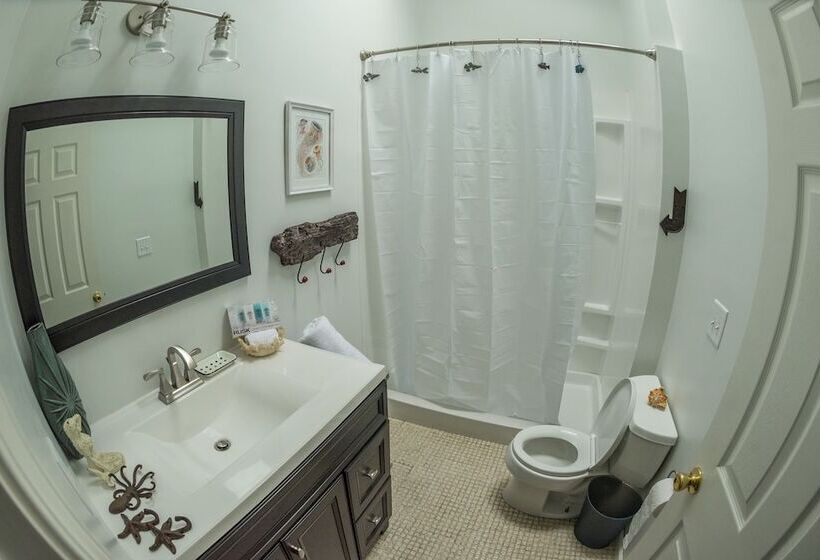 ホテル Creekside Inn