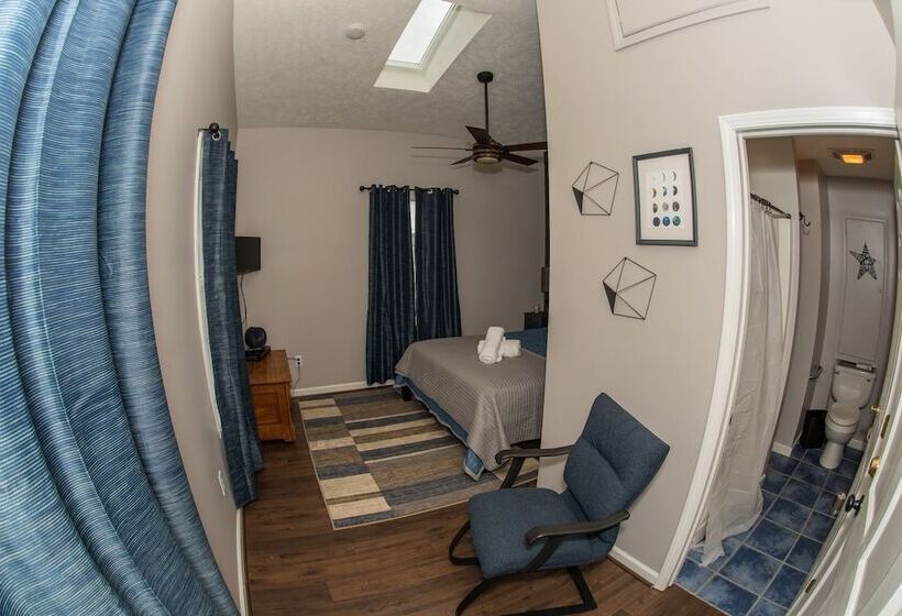 ホテル Creekside Inn