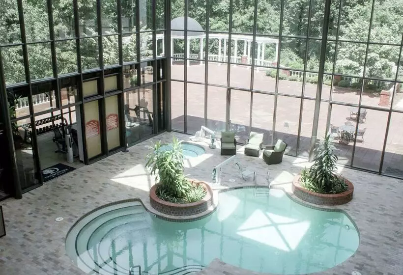 Doubletree By Hilton Hotel Charlottesville