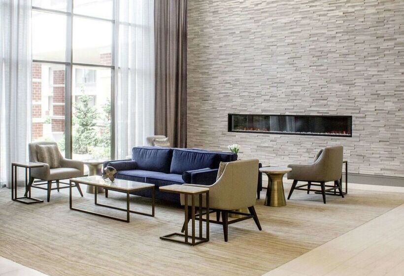 Doubletree By Hilton Hotel Charlottesville