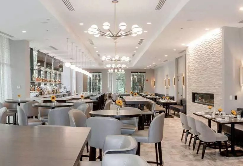 Doubletree By Hilton Hotel Charlottesville