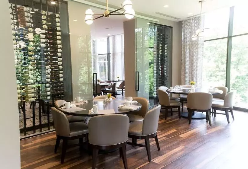 Doubletree By Hilton Hotel Charlottesville