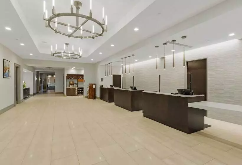 Doubletree By Hilton Hotel Charlottesville