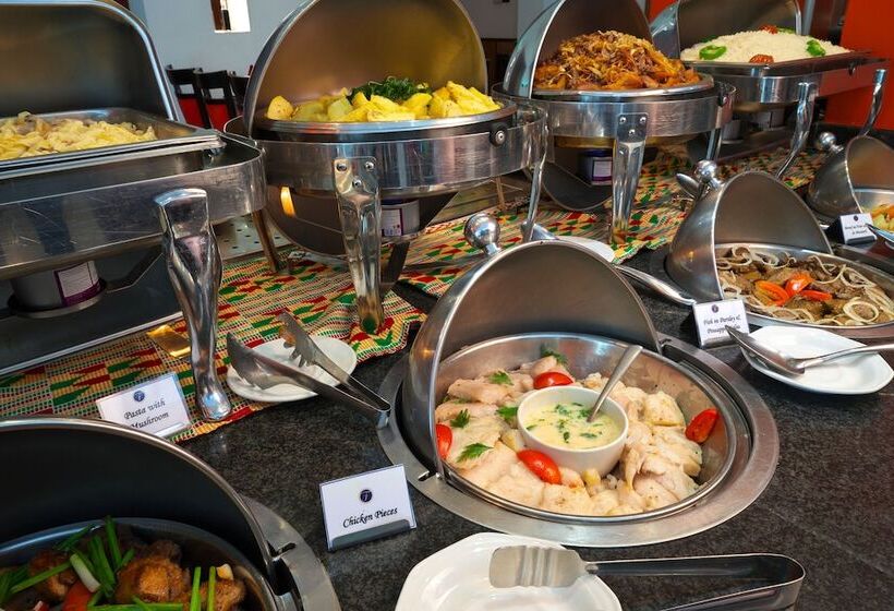 בית מלון כפרי Fiesta Royale