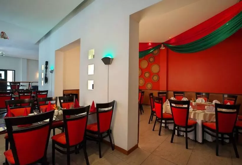 호텔 Fiesta Royale