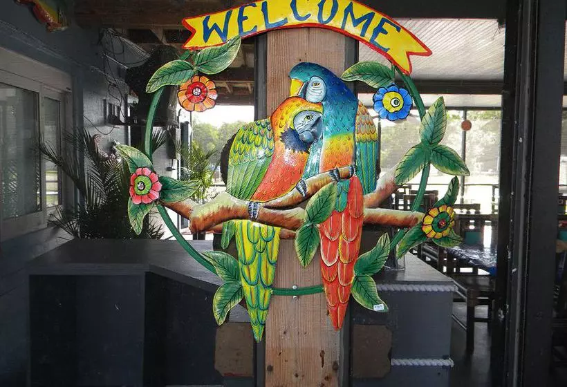 ホテル Glades Haven Cozy Cabins