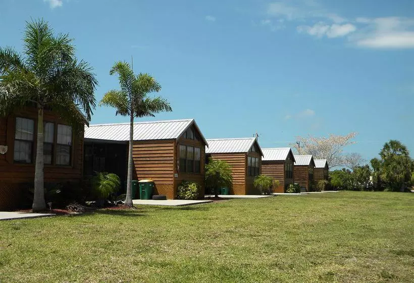 ホテル Glades Haven Cozy Cabins