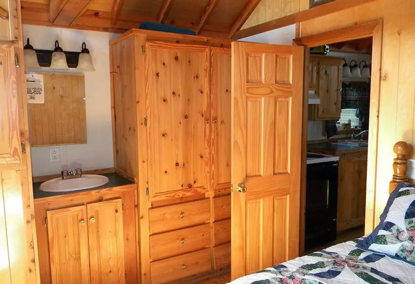 ホテル Glades Haven Cozy Cabins