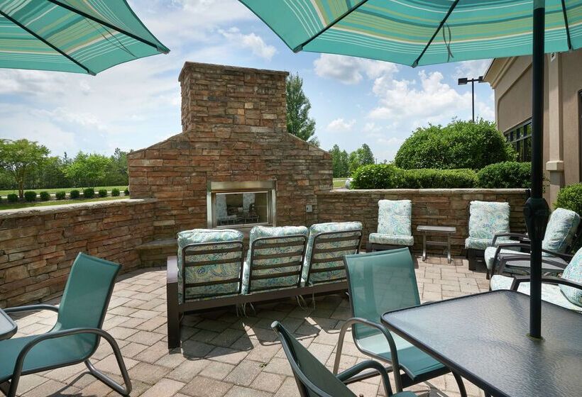 בית מלון כפרי Hampton Inn Bermuda Run