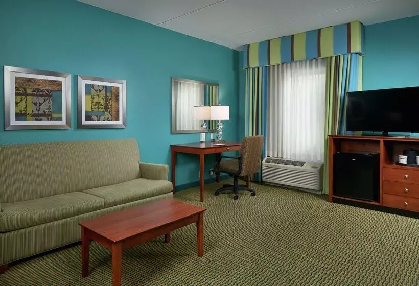 호텔 Hampton Inn Bermuda Run