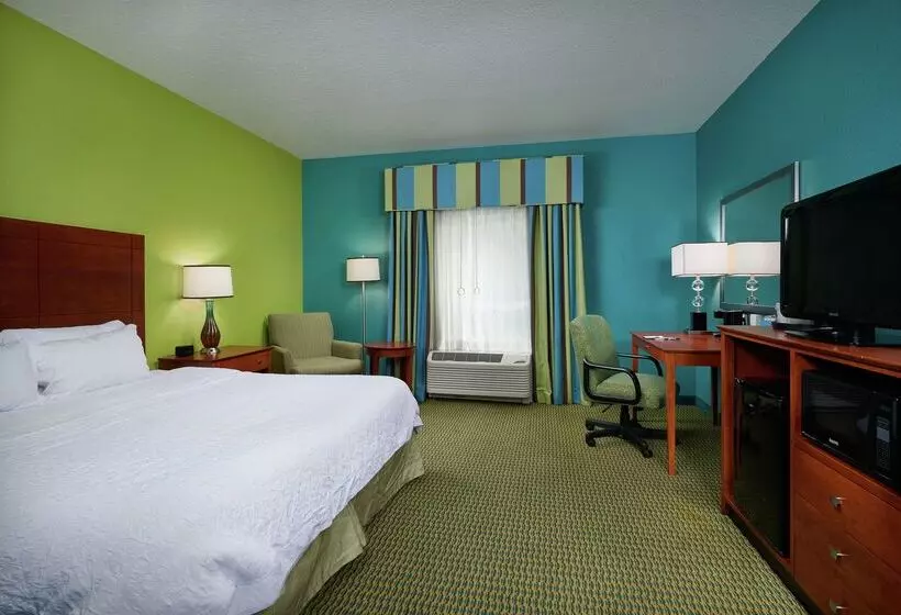 호텔 Hampton Inn Bermuda Run