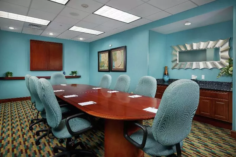 호텔 Hampton Inn Bermuda Run