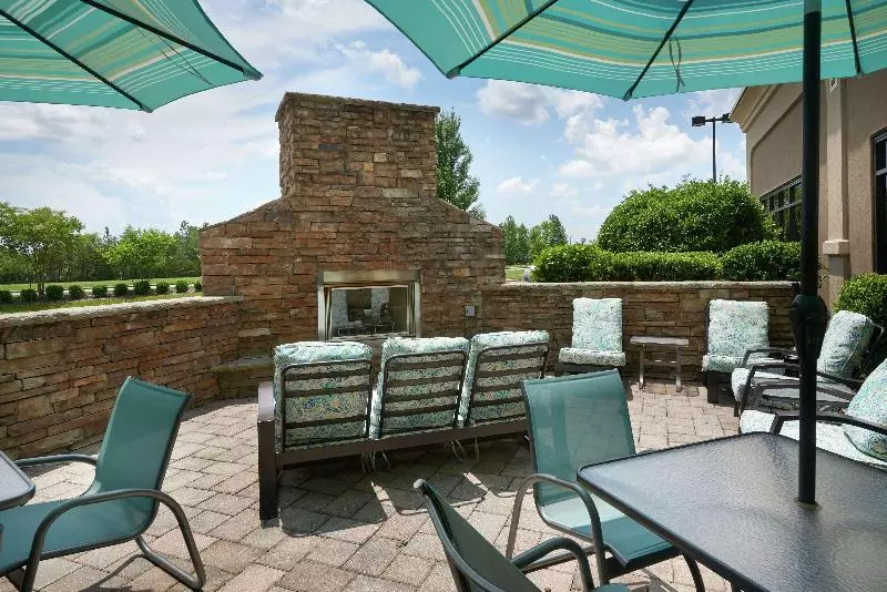 호텔 Hampton Inn Bermuda Run