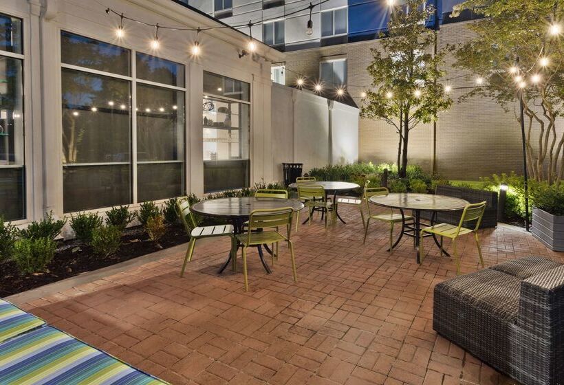 בית מלון כפרי Hilton Garden Inn Birmingham/lakeshore Drive