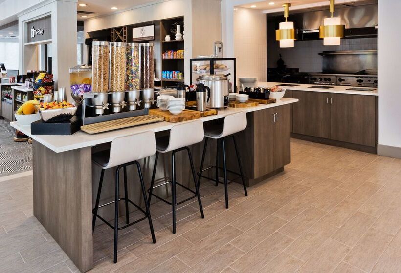 בית מלון כפרי Hilton Garden Inn Birmingham/lakeshore Drive