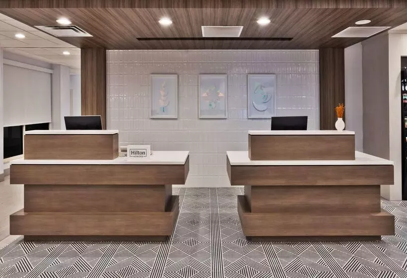 هتل Hilton Garden Inn Birmingham/lakeshore Drive