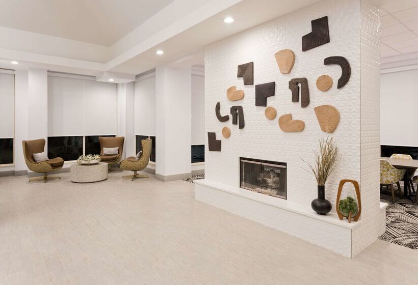 בית מלון כפרי Hilton Garden Inn Birmingham/lakeshore Drive