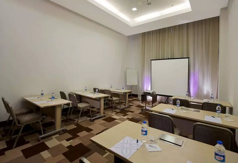 هتل Hilton Garden Inn Kutahya