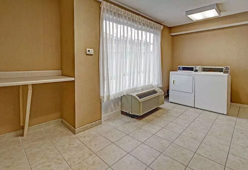 Отель Nash Haus