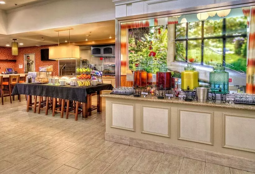 Отель Nash Haus