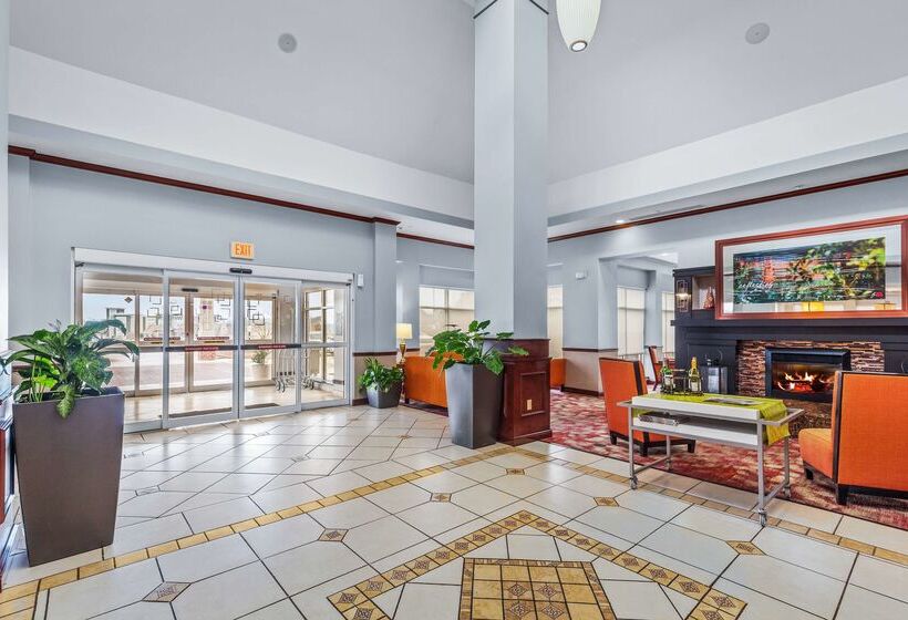 בית מלון כפרי Hilton Garden Inn Starkville