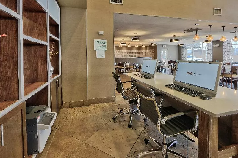 هتل Holiday Inn & Suites Albuquerque North I 25, An Ihg