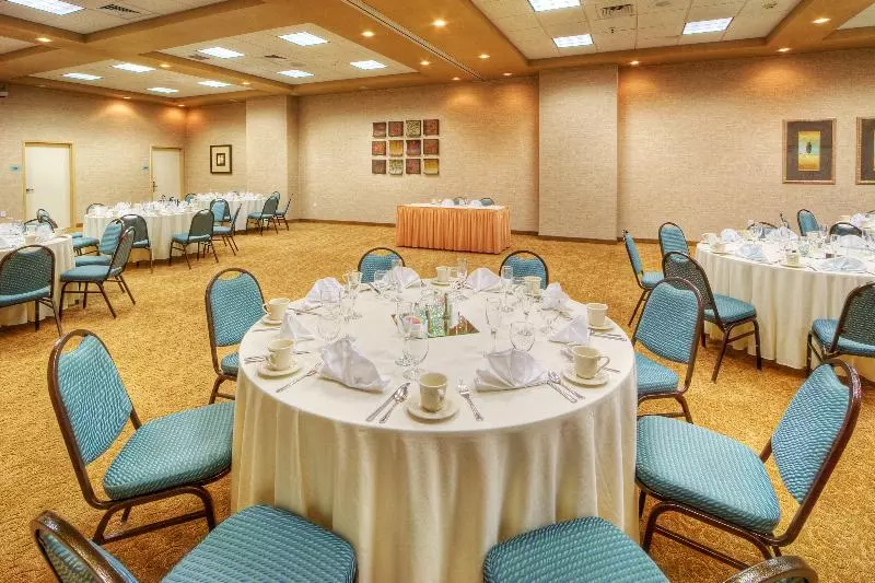 هتل Holiday Inn & Suites Albuquerque North I 25, An Ihg