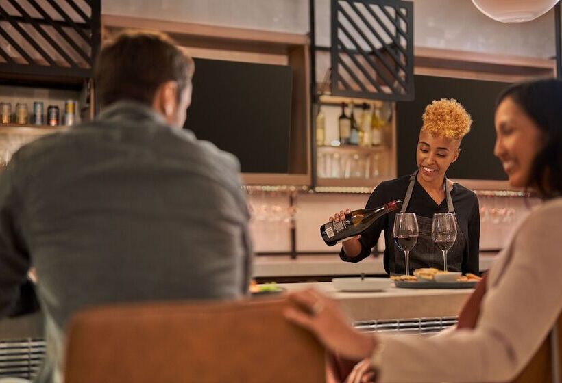 Otel Atwell Suites Austin Airport, An Ihg