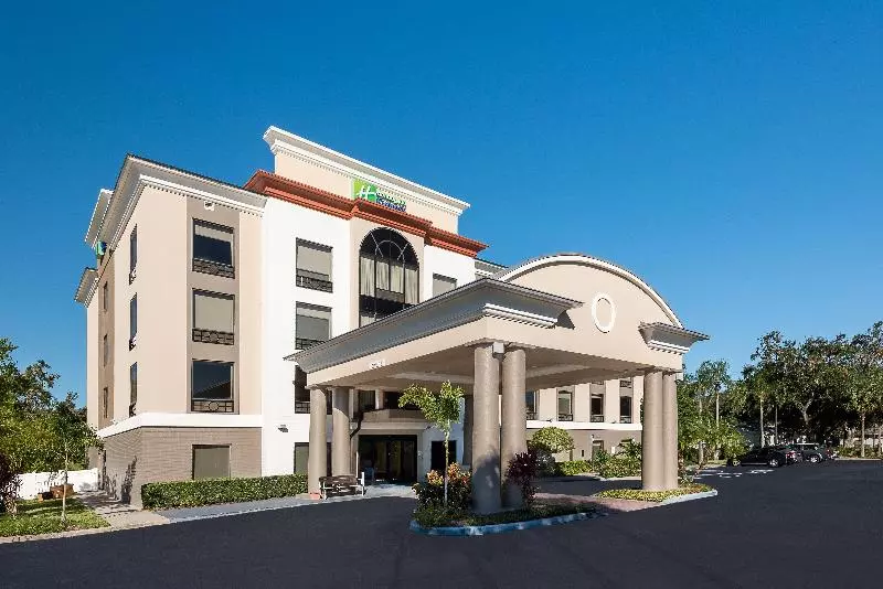 Holiday Inn Express Hotel & Suites Bartow, An Ihg