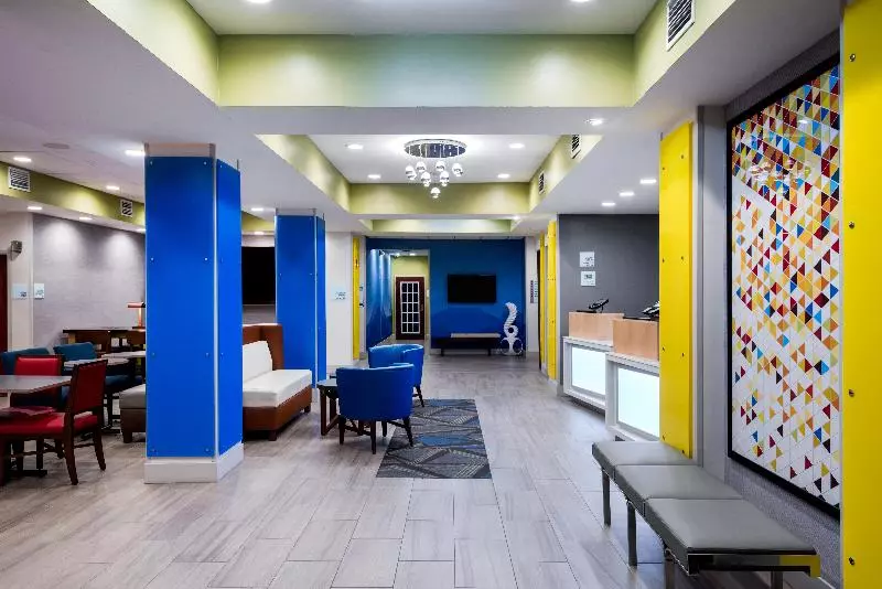 Holiday Inn Express Hotel & Suites Bartow, An Ihg