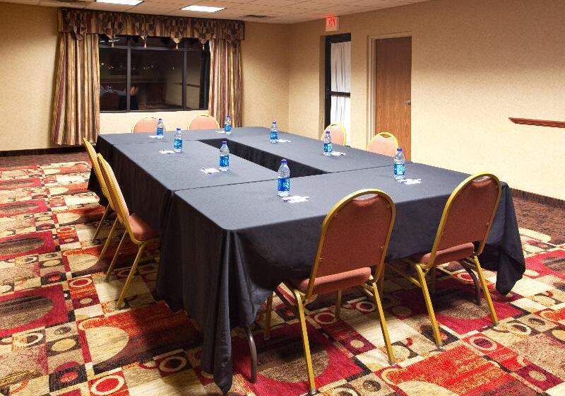 Holiday Inn Express Hotel & Suites Bowling Green, An Ihg