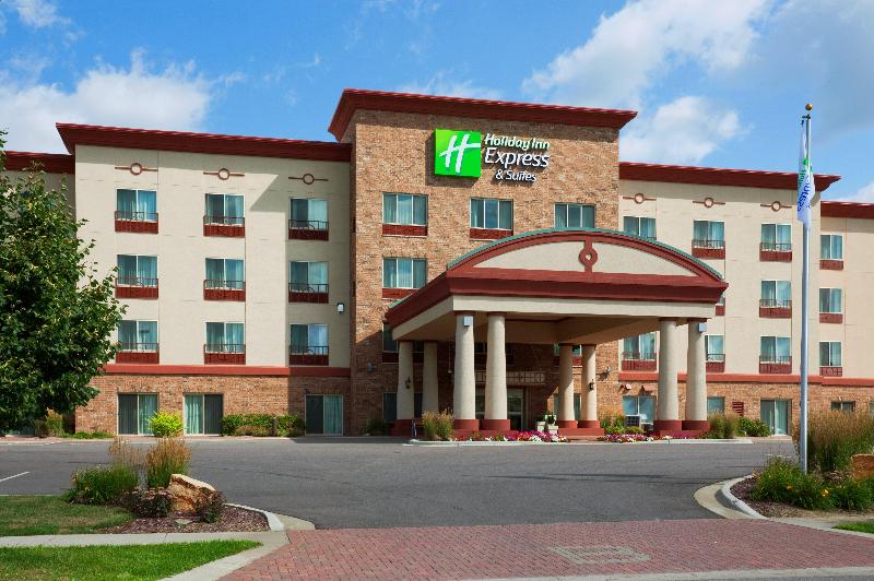 호텔 Holiday Inn Express & Suites Wausau, An Ihg