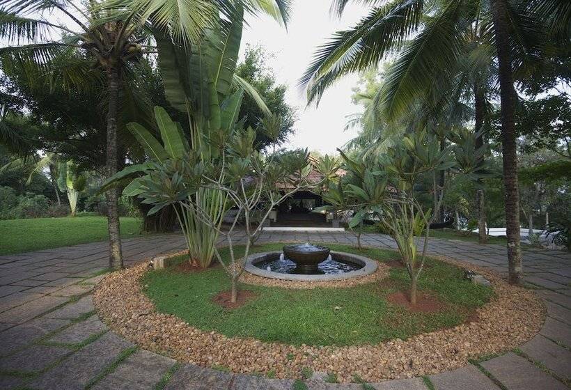 Отель Niraamaya Wellness Retreats, Surya Samudra, Kovalam