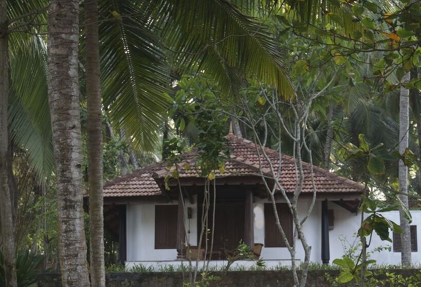 Отель Niraamaya Wellness Retreats, Surya Samudra, Kovalam