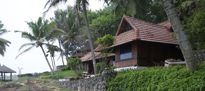 Отель Niraamaya Wellness Retreats, Surya Samudra, Kovalam