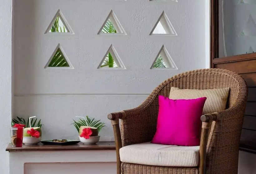 هتل Niraamaya Wellness Retreats, Surya Samudra, Kovalam