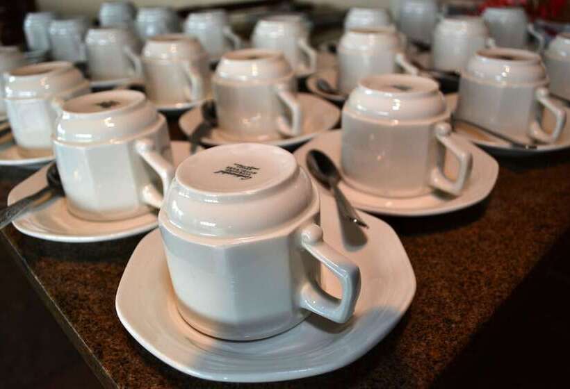 호텔 Premier Splendid Inn Port Edward