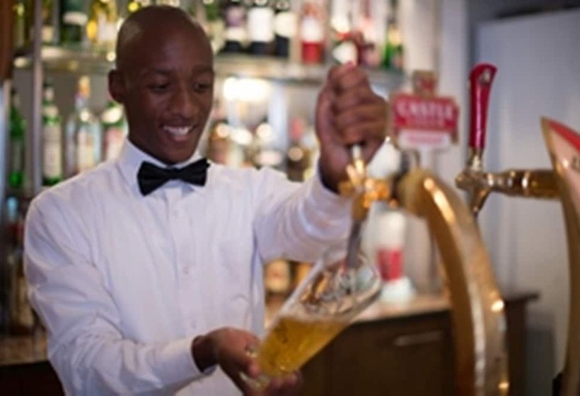 호텔 Premier Splendid Inn Port Edward