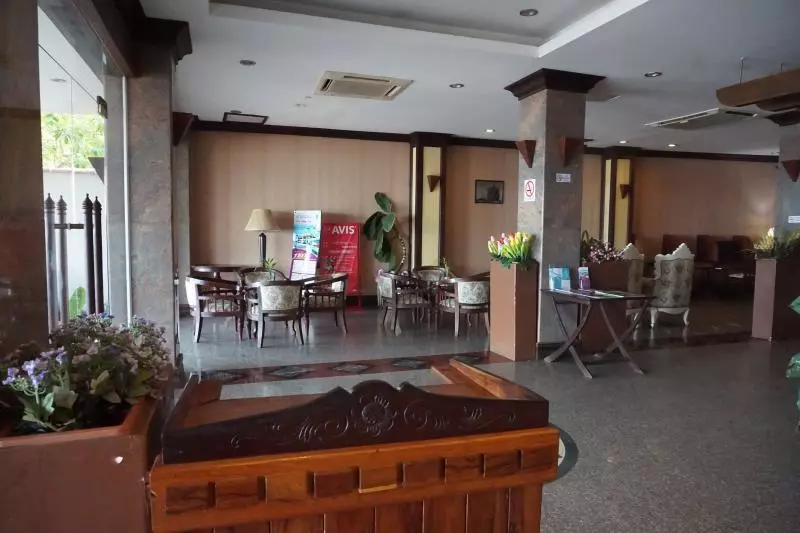 Hotelli Seng Tawan Riverside