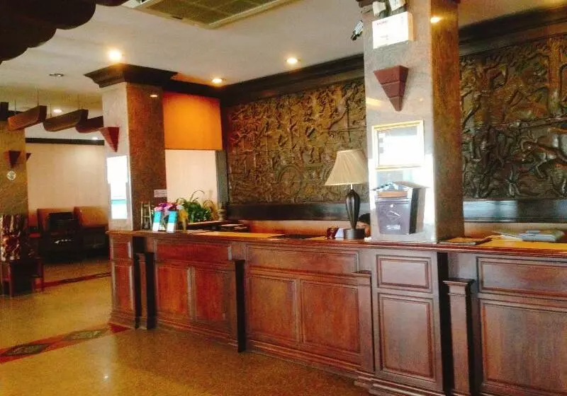 Hotelli Seng Tawan Riverside