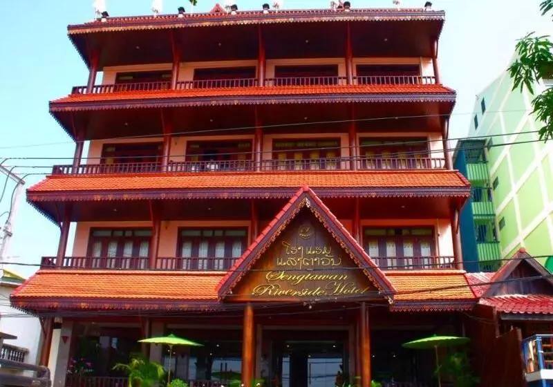 Hotelli Seng Tawan Riverside