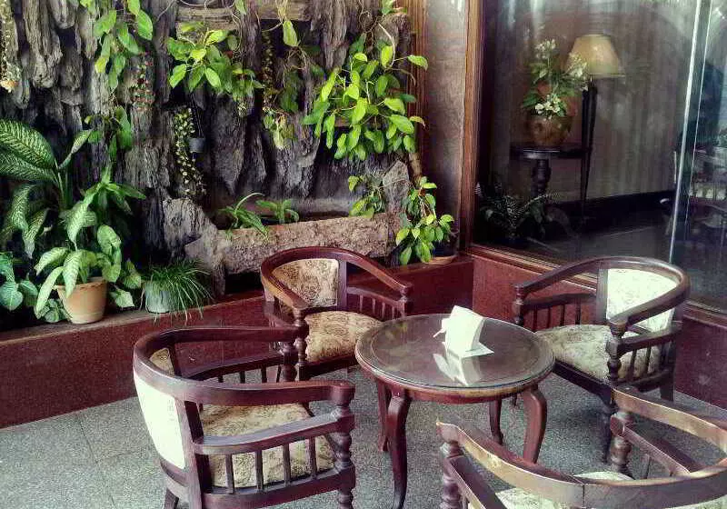 Hotelli Seng Tawan Riverside