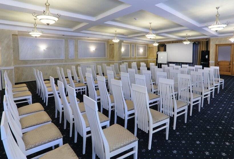 Отель Sosnovyi Bor