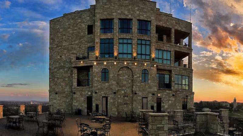 فندق The Oread Lawrence, Tapestry Collection By Hilton