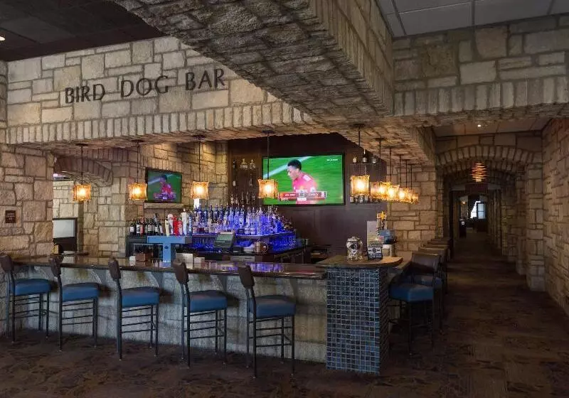 Hotel The Oread Lawrence, Tapestry Collection By Hilton