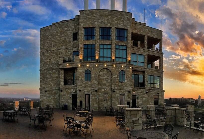 فندق The Oread Lawrence, Tapestry Collection By Hilton