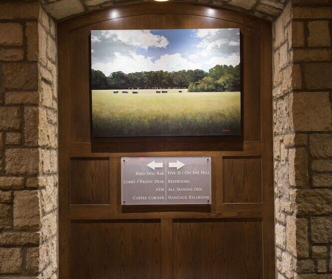 فندق The Oread Lawrence, Tapestry Collection By Hilton
