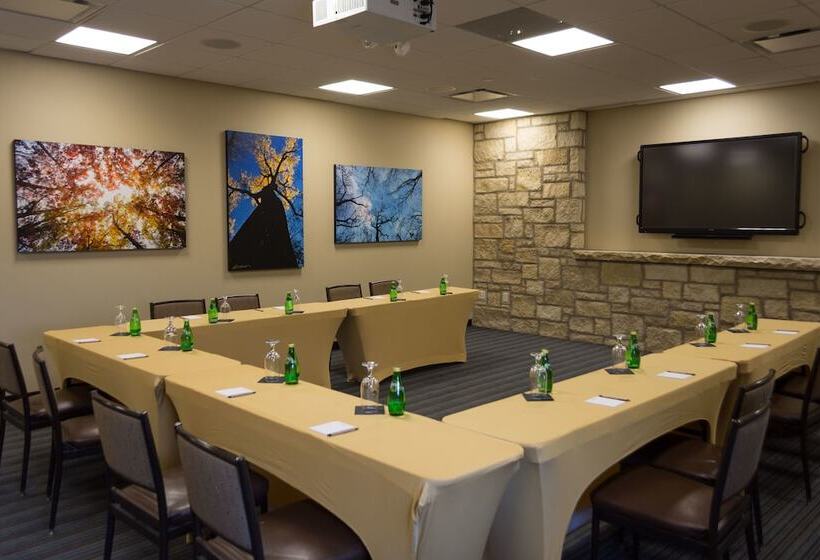 فندق The Oread Lawrence, Tapestry Collection By Hilton