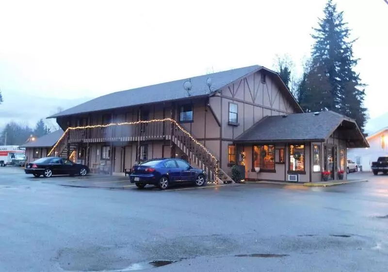 فندق على الطريق Packwood Inn