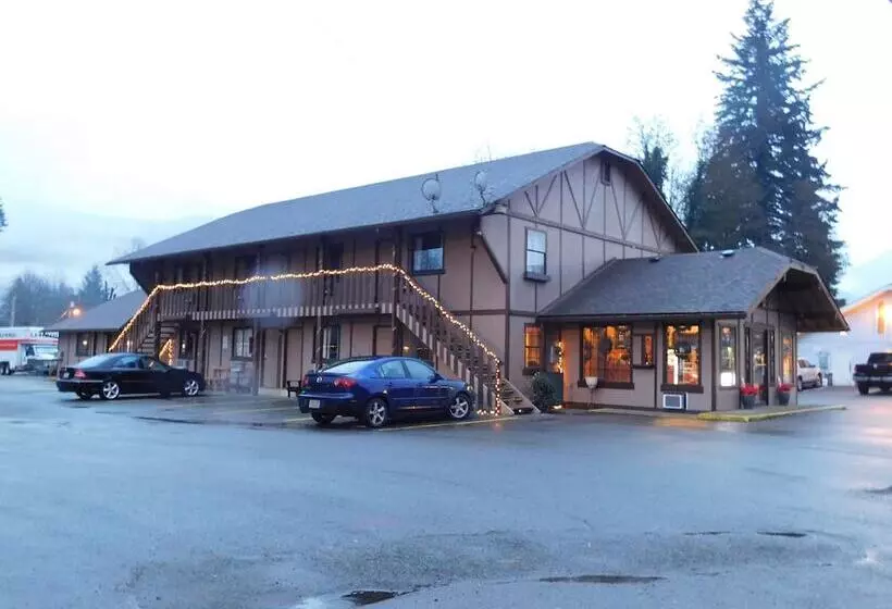 فندق على الطريق Packwood Inn